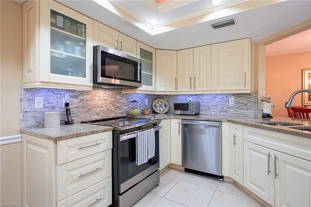 583 Beachwalk Cir — Photo 4