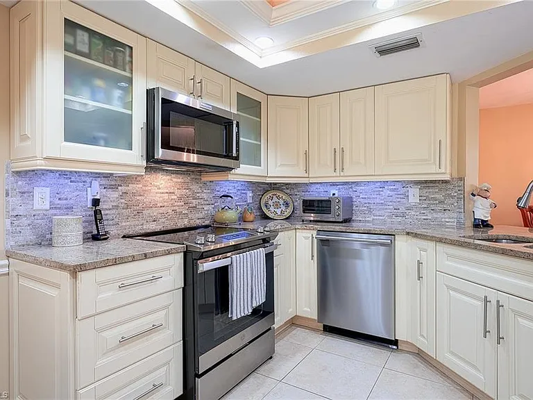 583 Beachwalk Cir #101 — Photo 11