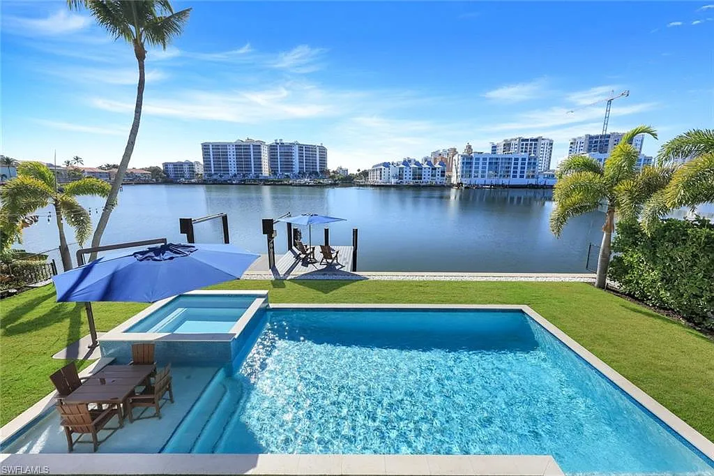 4 bed, 3.5 bath, 2700 sqft, $45,000 — Photo 1