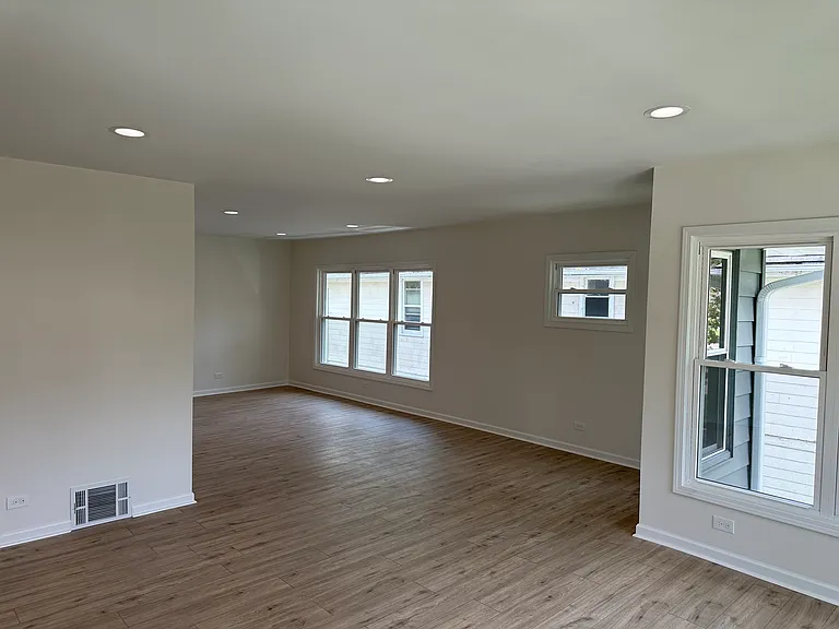 1835 Lincoln St #2 — Photo 2