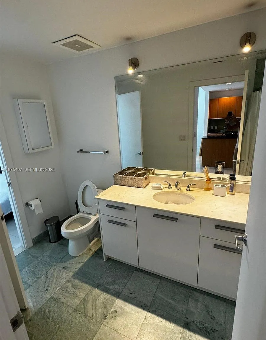 1060 Brickell Condo — Photo 3