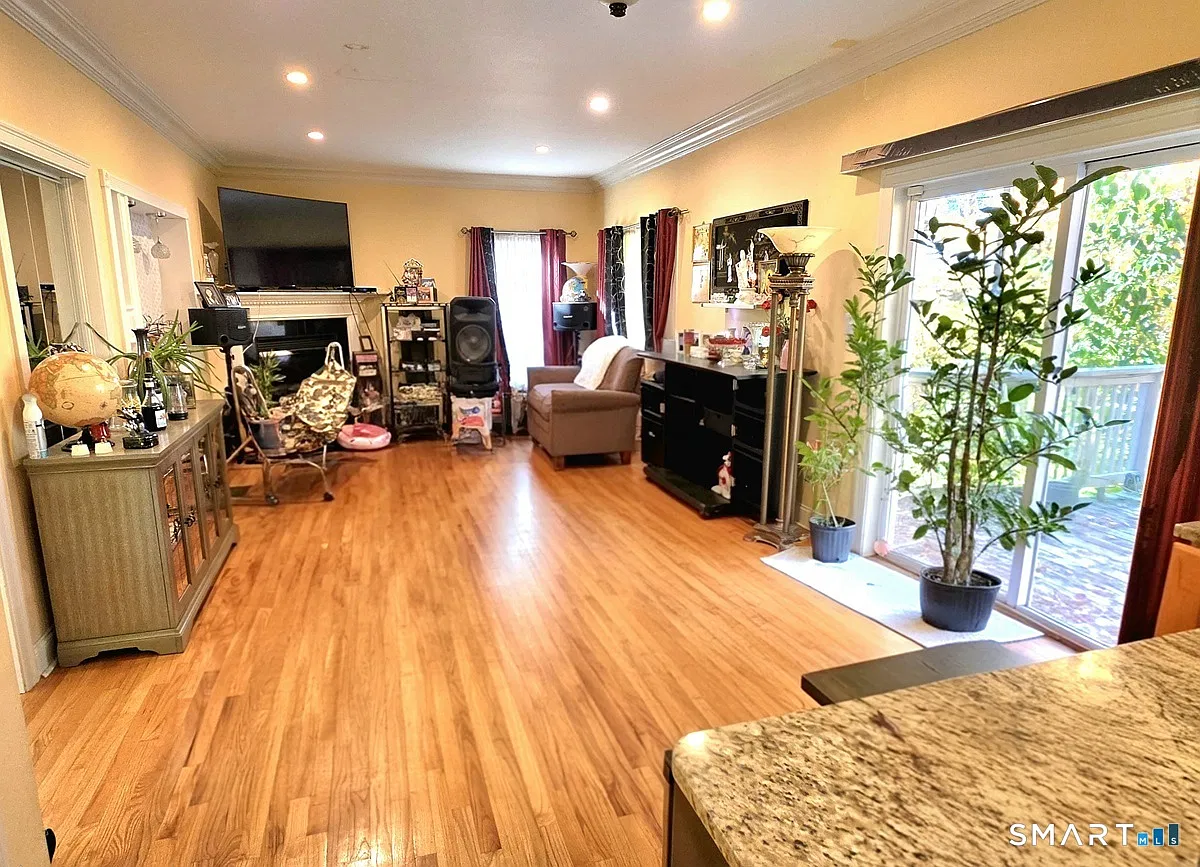 1 bed, 1.0 bath, 3094 sqft, $800 — Photo 3