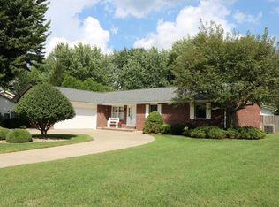 2004 Pinewood Ct, Seymour, IN 47274