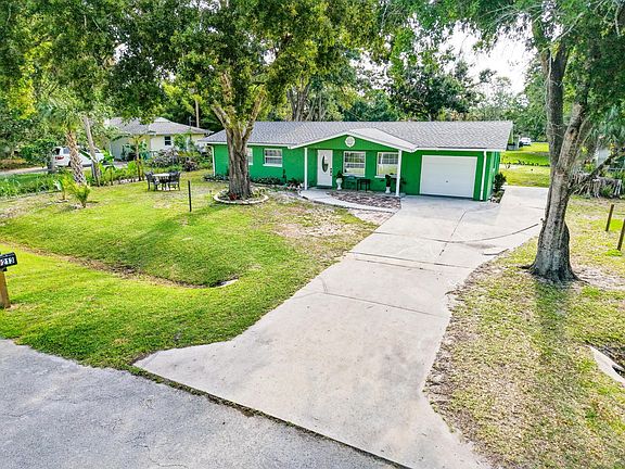 3rd image of 5214 Bowling Green Drive