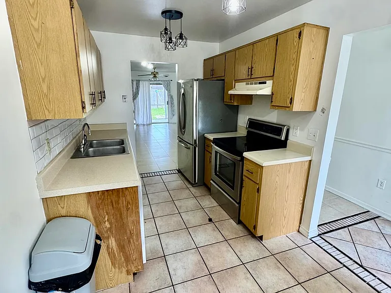 1220 Cheney Hwy #D — Photo 4
