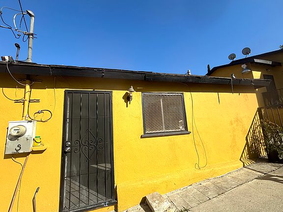 5th image of 3320 Marengo St