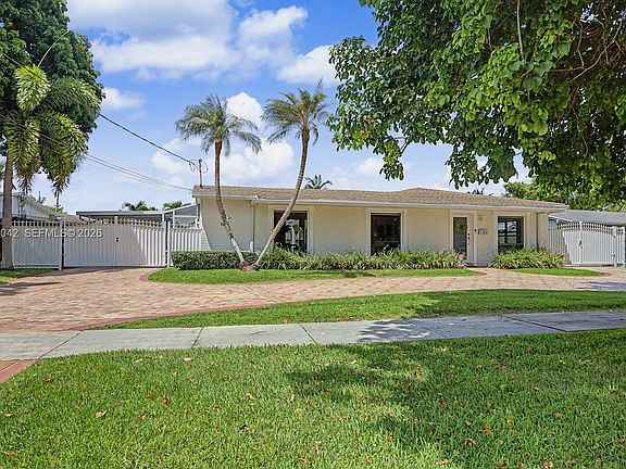2nd image of 9921 SW 195th St