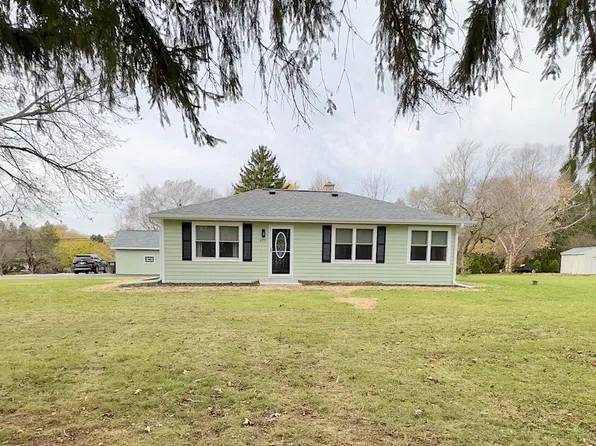 8991 South 29th STREET, Franklin, WI 53132