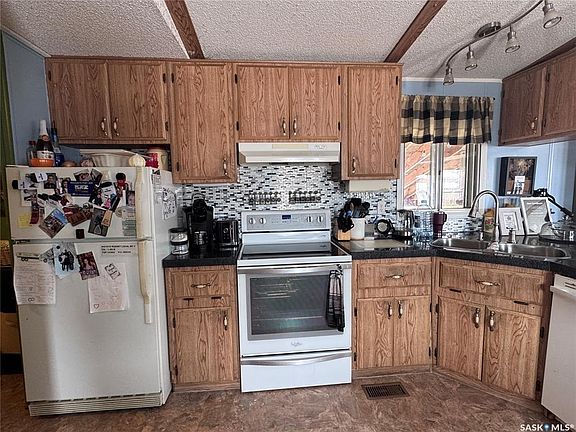 4th image of 1111 Riese DRIVE