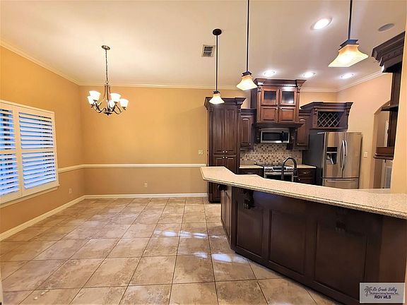 3rd image of 2901 Elsworth Ln