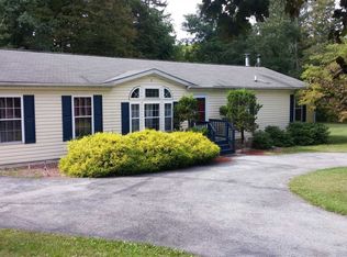 11 Titus Rd, Poughkeepsie, NY 12603