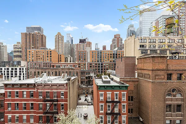 Sold by Compass | media 11