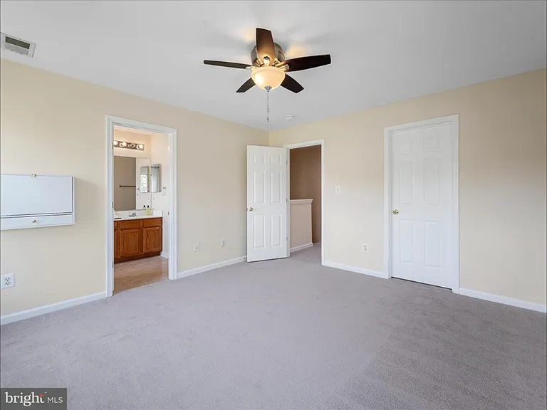 303 Pendleton Ln — Photo 14