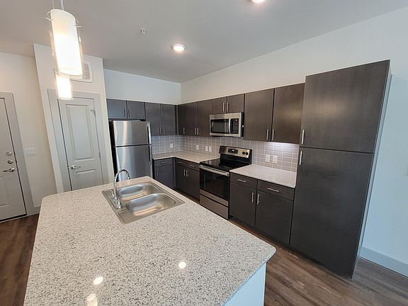 2nd image of 700 Barnes Dr