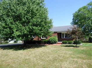 28552 McCarty Dr, Perrysburg, OH 43551