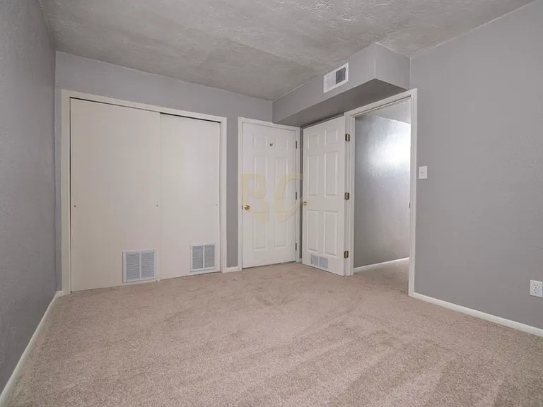 918 Osage Ave #B — Photo 5