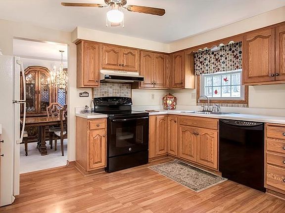 4th image of 1232 Armstrong Dr