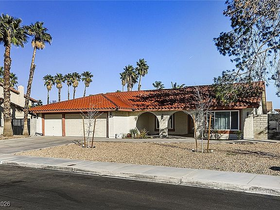 4th image of 3452 Falla St