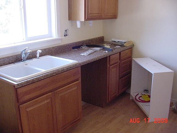 4th image of 720 6th St N