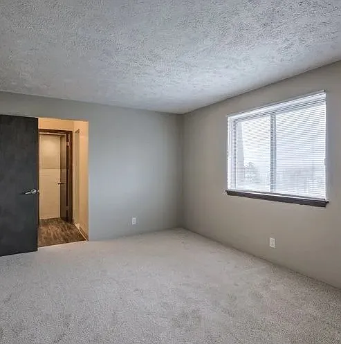 12231 Anne St #12 — Photo 9