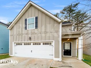 12 E Newnan Rd UNIT B, Newnan, GA 30263