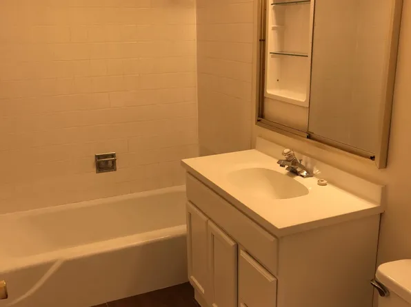 6803 S State Route 31, Crystal Lake, IL 60014