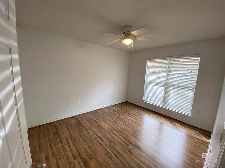 193 Lakeview Loop — Photo 8