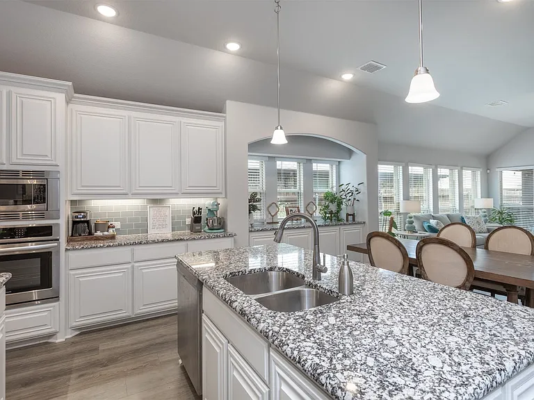 204 Garden Grove Dr — Photo 5