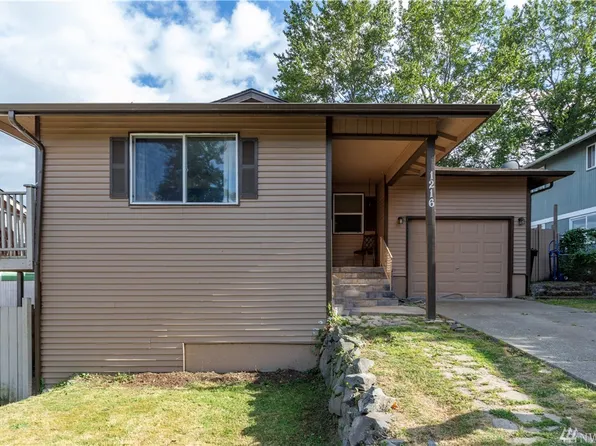 1216 E 60th St, Tacoma, WA 98404
