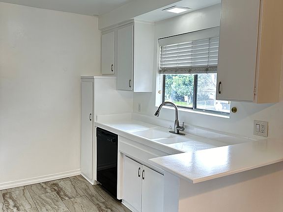 4th image of 335 N Isabel St #4