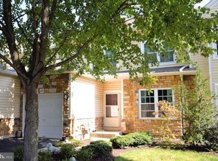 225 Canterbury Ct, Blue Bell, PA 19422