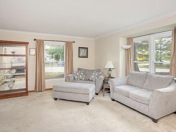2nd image of 3511C Saint Moritz Trl