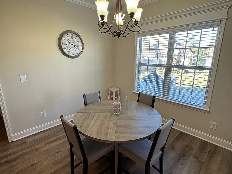 306 Norfolk Cir — Photo 7