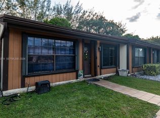 1980 Seagrape Ave, Pembroke Pines, FL 33026