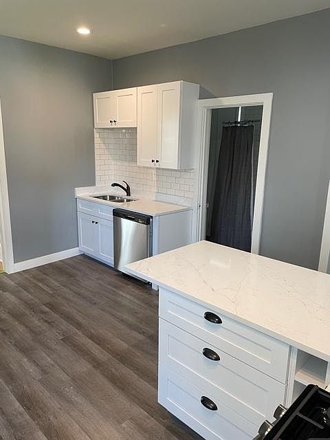 1st image of 1947 Fillmore St NE Floor 1