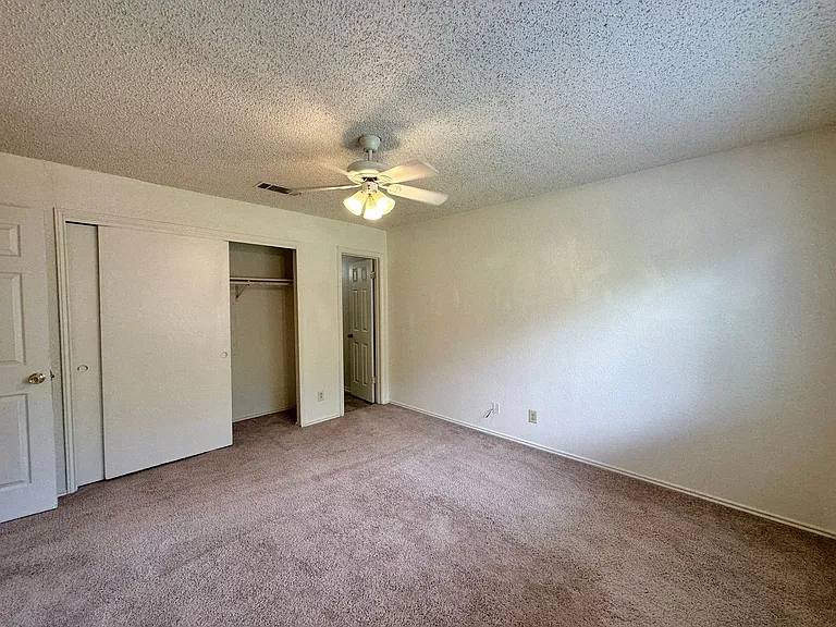 2312 Silverhill Dr — Photo 12