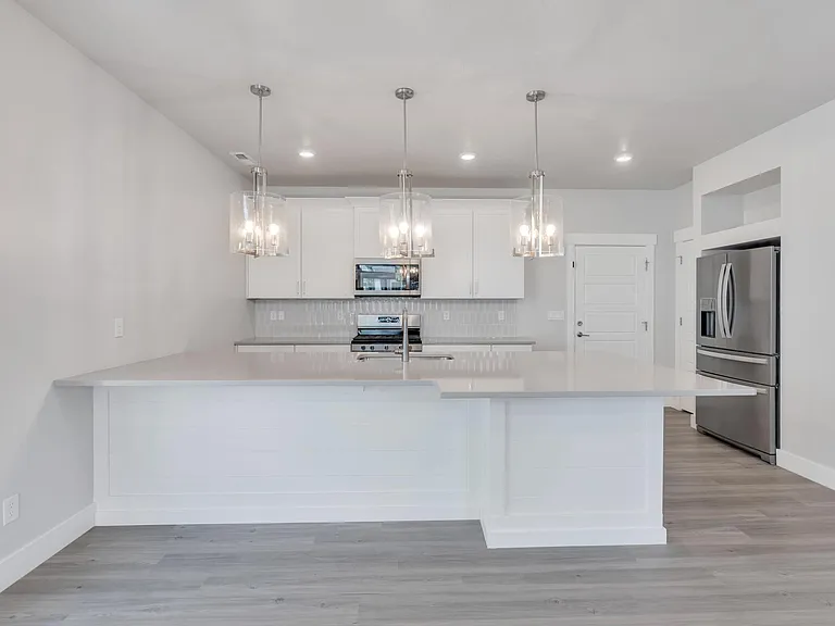 39 S Baker Spring Cv — Photo 4