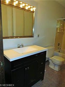 5th image of 4717 Briarwood Dr