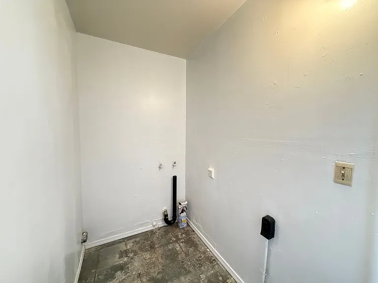 332 Pacific Ave — Photo 14
