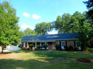 2911 Brookridge Ln, Charlotte, NC 28211