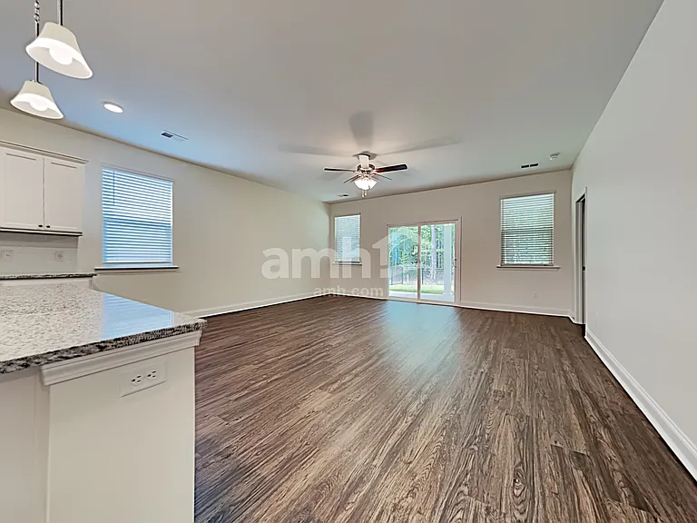 406 Ronter Ct — Photo 6