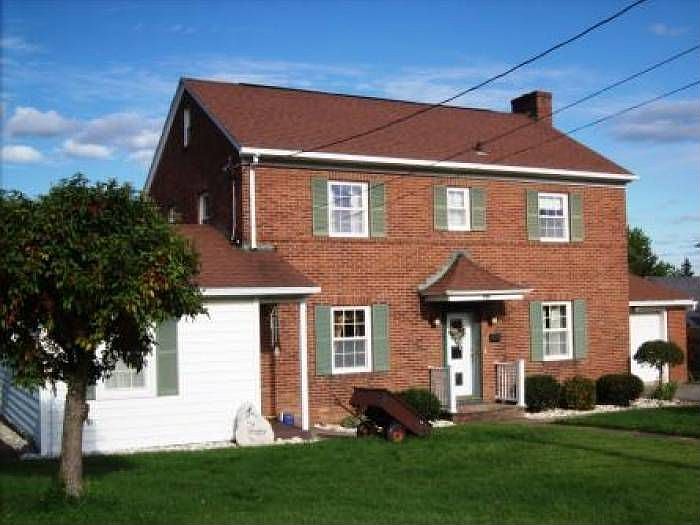 456 Charles St.