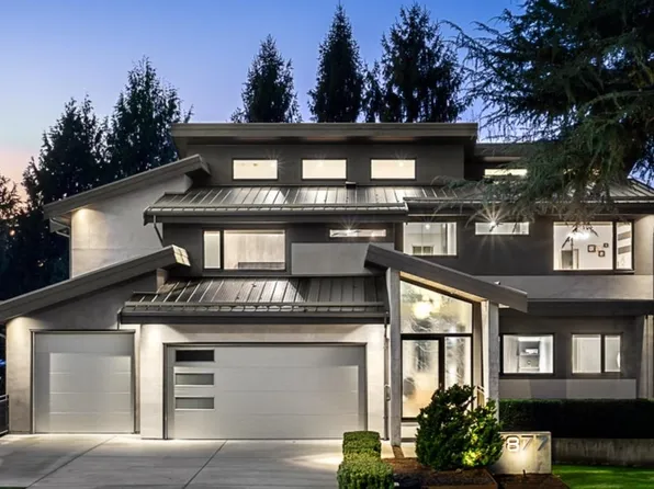 1877 126th St, Surrey, BC V4A 3P4