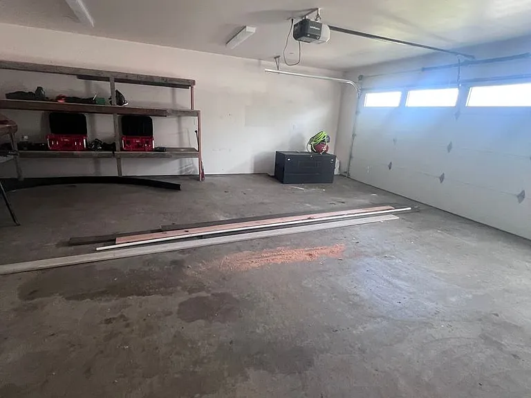 1809 Caroline Ave — Photo 26