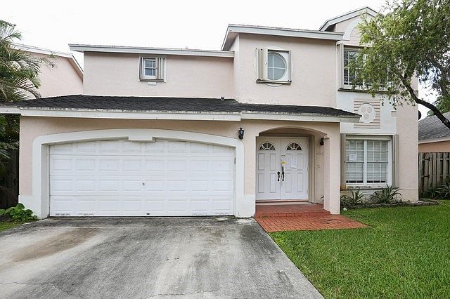 1st image of 9936 NW 51st Ter
