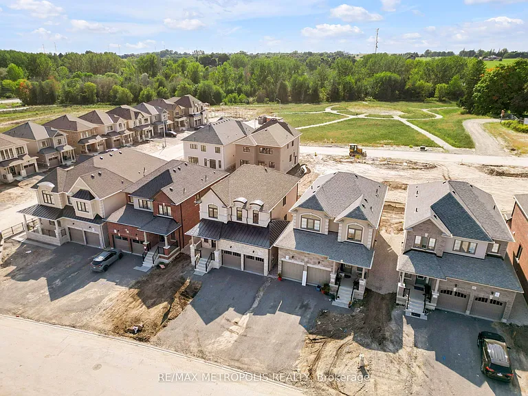 58 Belmont Dr — Photo 31
