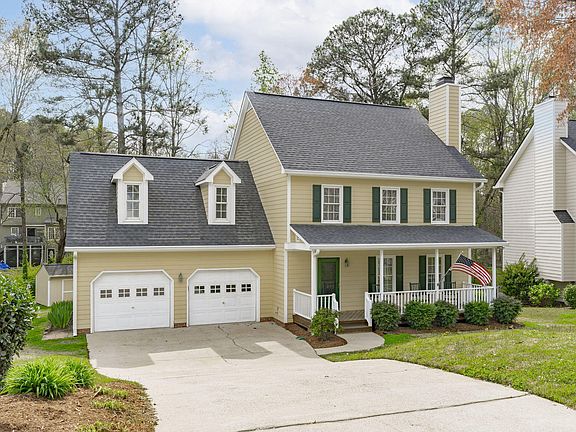 2nd image of 807 Winter Hill Dr