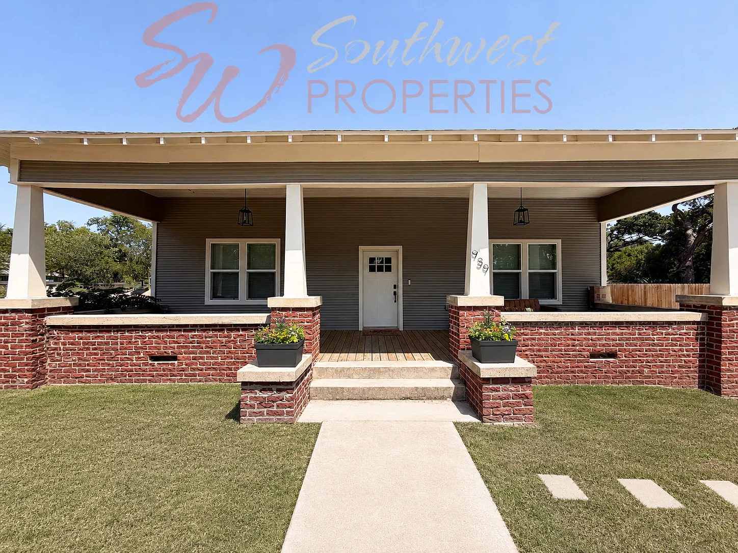 3 bed, 2.0 bath, 1482 sqft, $2,050 — Photo 1