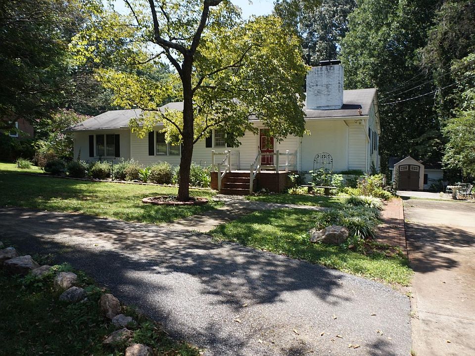 1st image of 1407 Brookville Ln