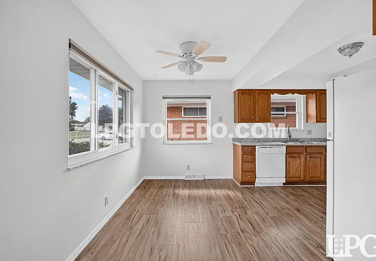 1818 Christian Ave — Photo 9
